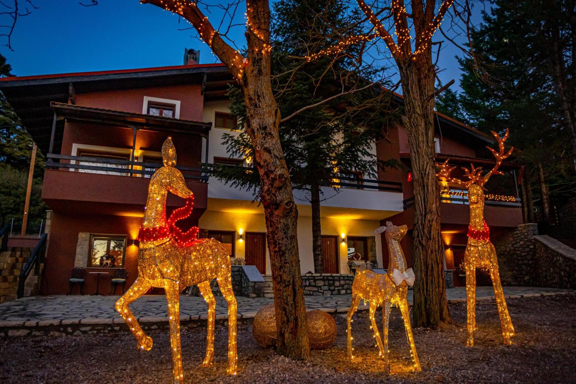 Mz Reindeer Hotel Kalívia Eksteriør billede